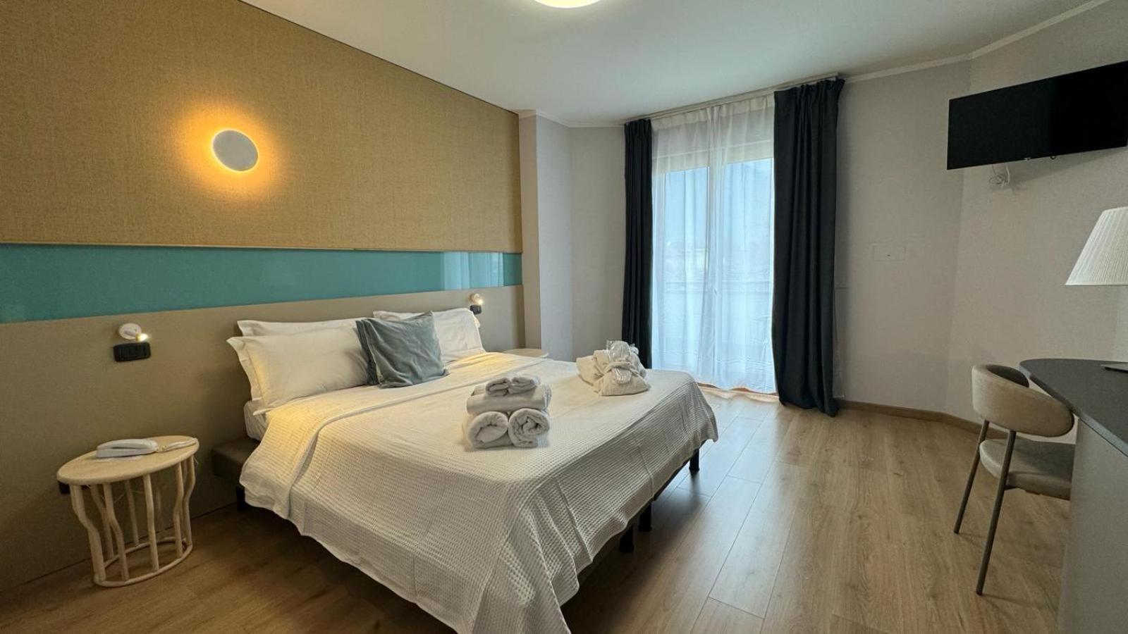 Hotel Oasi Wellness & Spa Riva del Garda Exterior foto