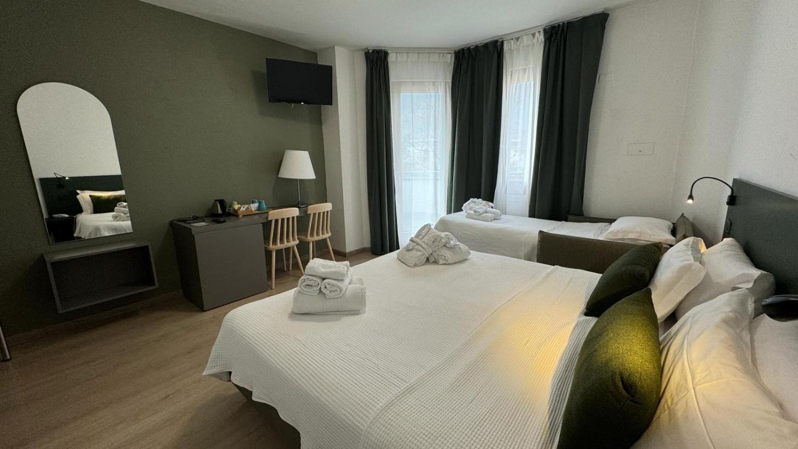 Hotel Oasi Wellness & Spa Riva del Garda Exterior foto
